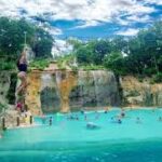 Divesión grupal en el hoyo azul de Scape Park Dominican Republic